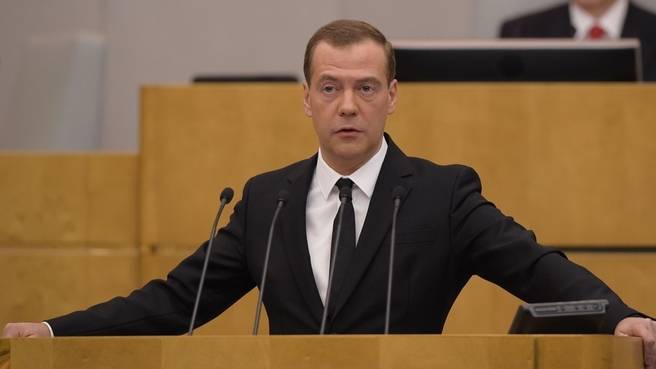 Медведева критикуют даже в Госдуме