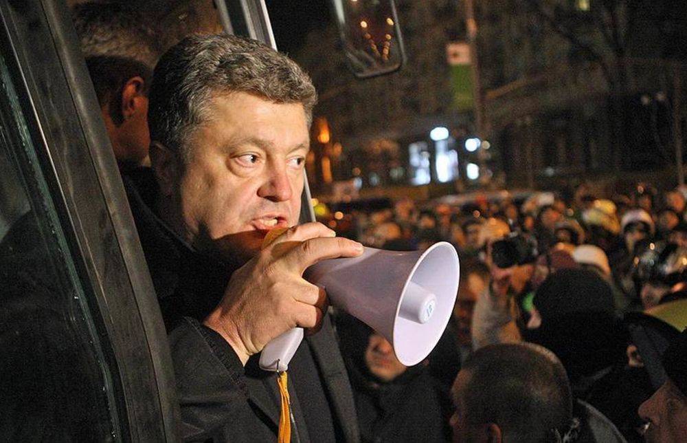 «На своих руках»»: Порошенко рассказал, как выносил погибших с Майдана