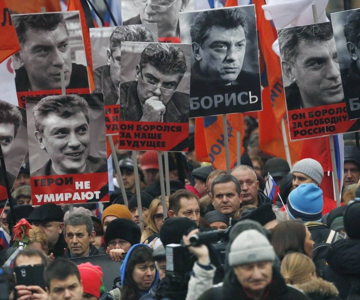 Либералы игнорируют марш памяти Немцова
