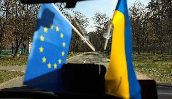 Мечты о «безвизе» не сбылись: украинцам усложнят въезд в Европу Мечты о «безвизе» не сбылись: украинцам усложнят въезд в Европу