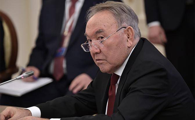 Назарбаев разогнал правительство. Почему не может Путин?