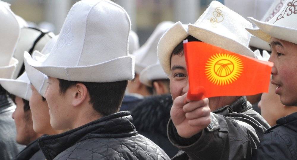 Итоги соцопроса в Киргизии: симпатии населения принадлежат России