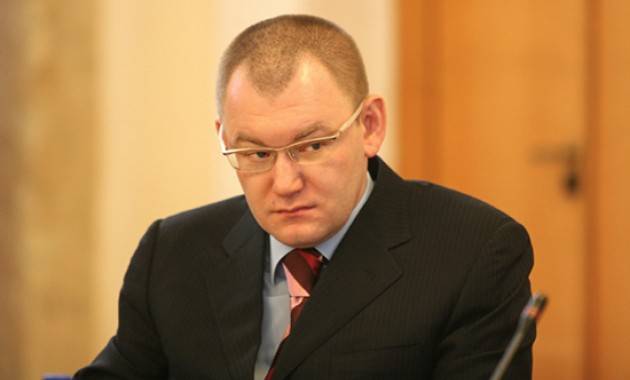 Андрей Ярин берет выборы в Северной столице под личный контроль