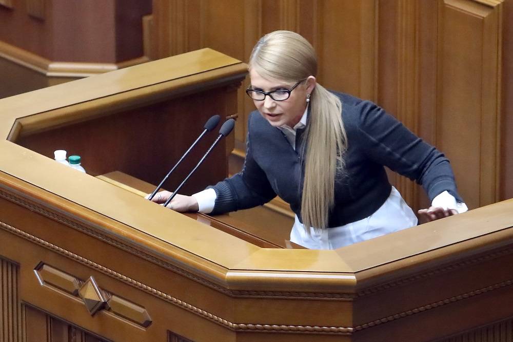 Тимошенко пригрозила Порошенко судом за преступления против Украины
