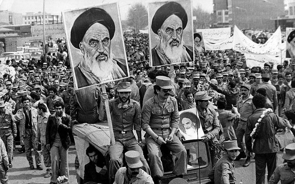 Исламская революция в Иране победила при поддержке САВАК и США