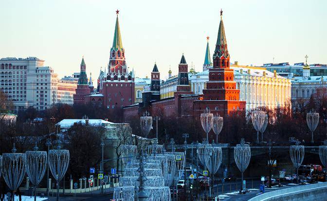 Кремль бросил на подъем своих рейтингов «угрозу Запада»
