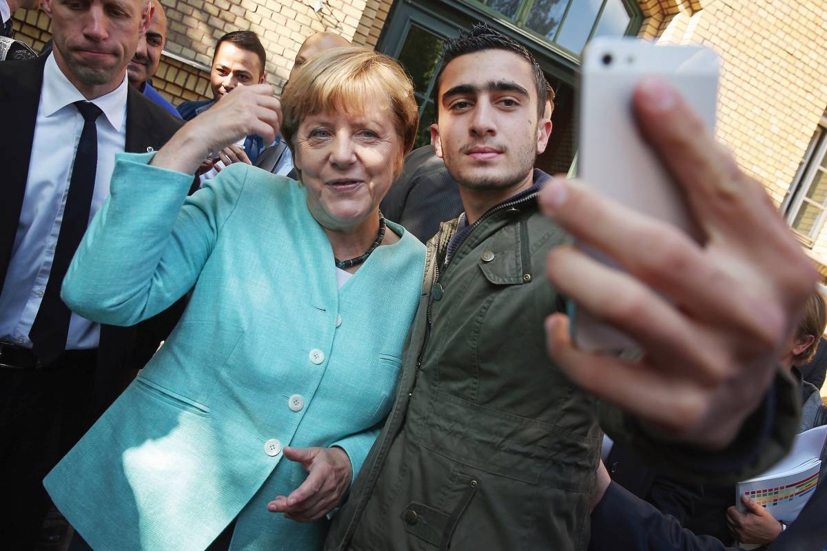 Западные СМИ об ошибке Германии: страна не может остановить поток мигрантов