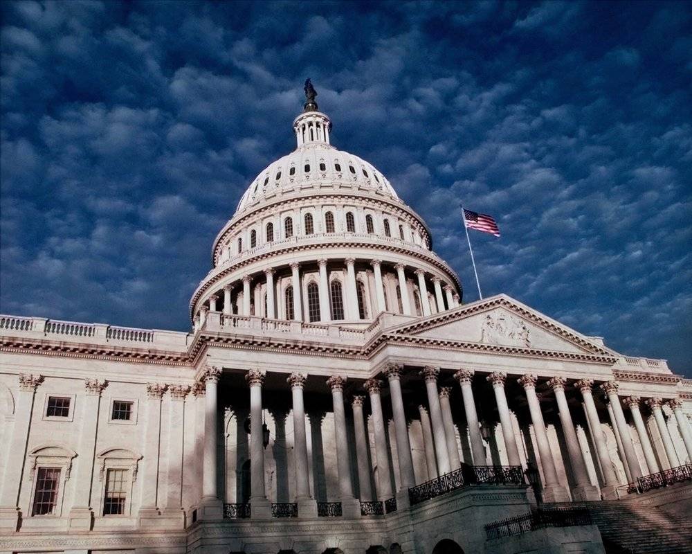 Конгресс США принял два антироссийских закона