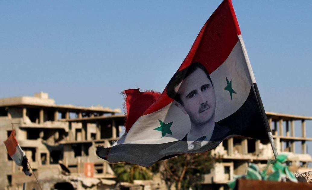Американский военный спектакль на востоке Сирии продолжается