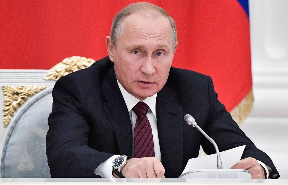 Путин подписал закон «о борьбе с фейками»