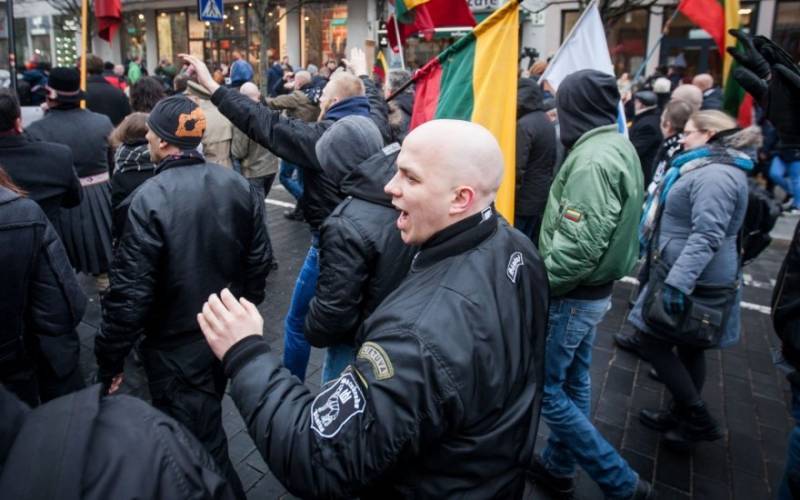 Литовский День независимости. Кто и куда марширует?