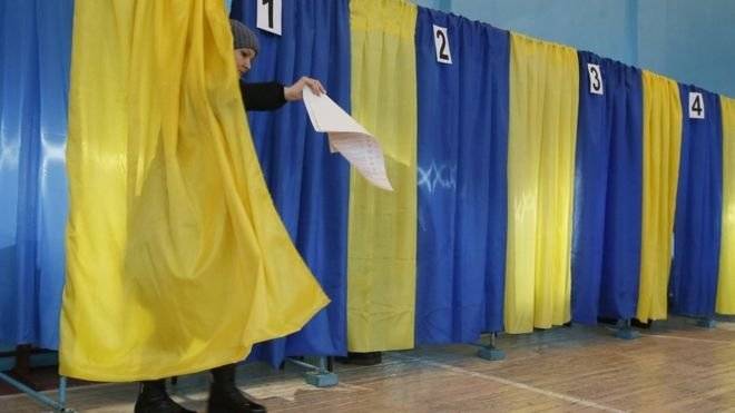 Украинцы могут попасть в тюрьму на три года за фото с бюллетенем на выборах