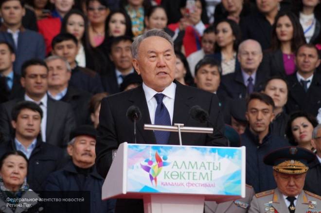 Отставка Назарбаева не сулит крупных перемен
