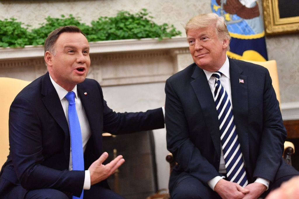 Американ бой: США «бьют горшки» союзничества с Украиной и Польшей