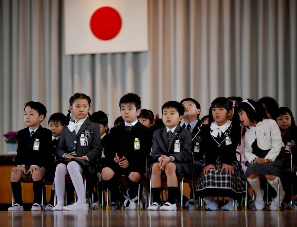 Японцев с детства научат считать Курилы своими
