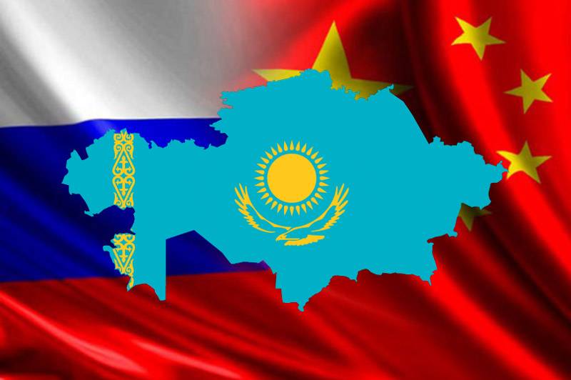 За мирным переходом власти в Казахстане стоит тень Пекина и Москвы