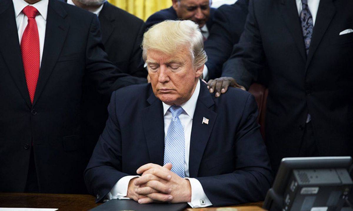 Почему Трамп беспомощен перед врагами России Почему Трамп беспомощен перед врагами России