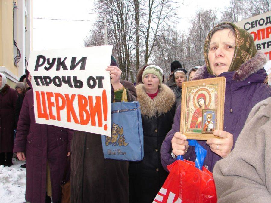 Захваты храмов как лейтмотив президентской кампании Порошенко