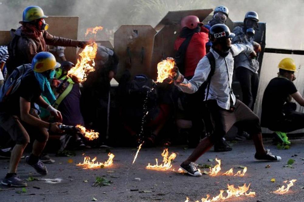 В Венесуэле оппозиция готовит «сакральную» жертву