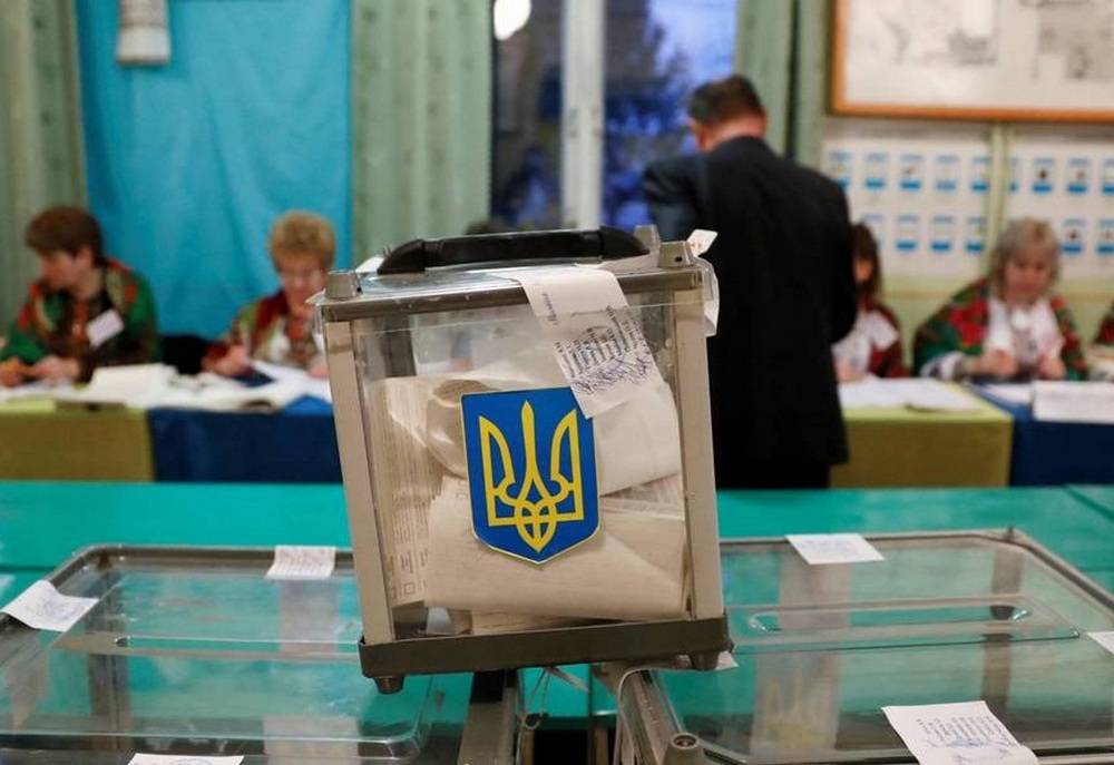ЦИК Украины: Зеленский и Порошенко выходят во второй тур