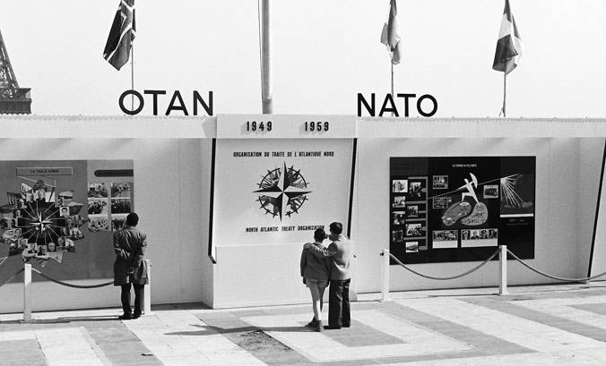Юбилей НАТО прошел тихо и незаметно