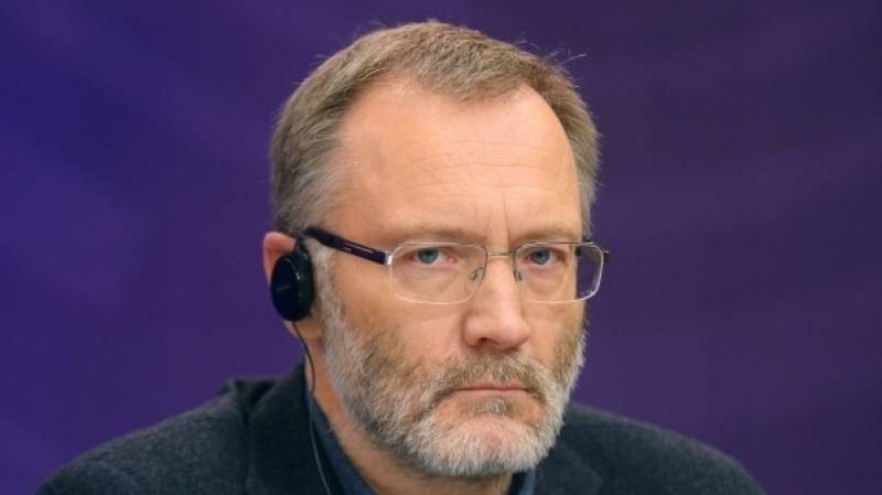 Михеев сравнил демократию Запада с «трехведерной клизмой»
