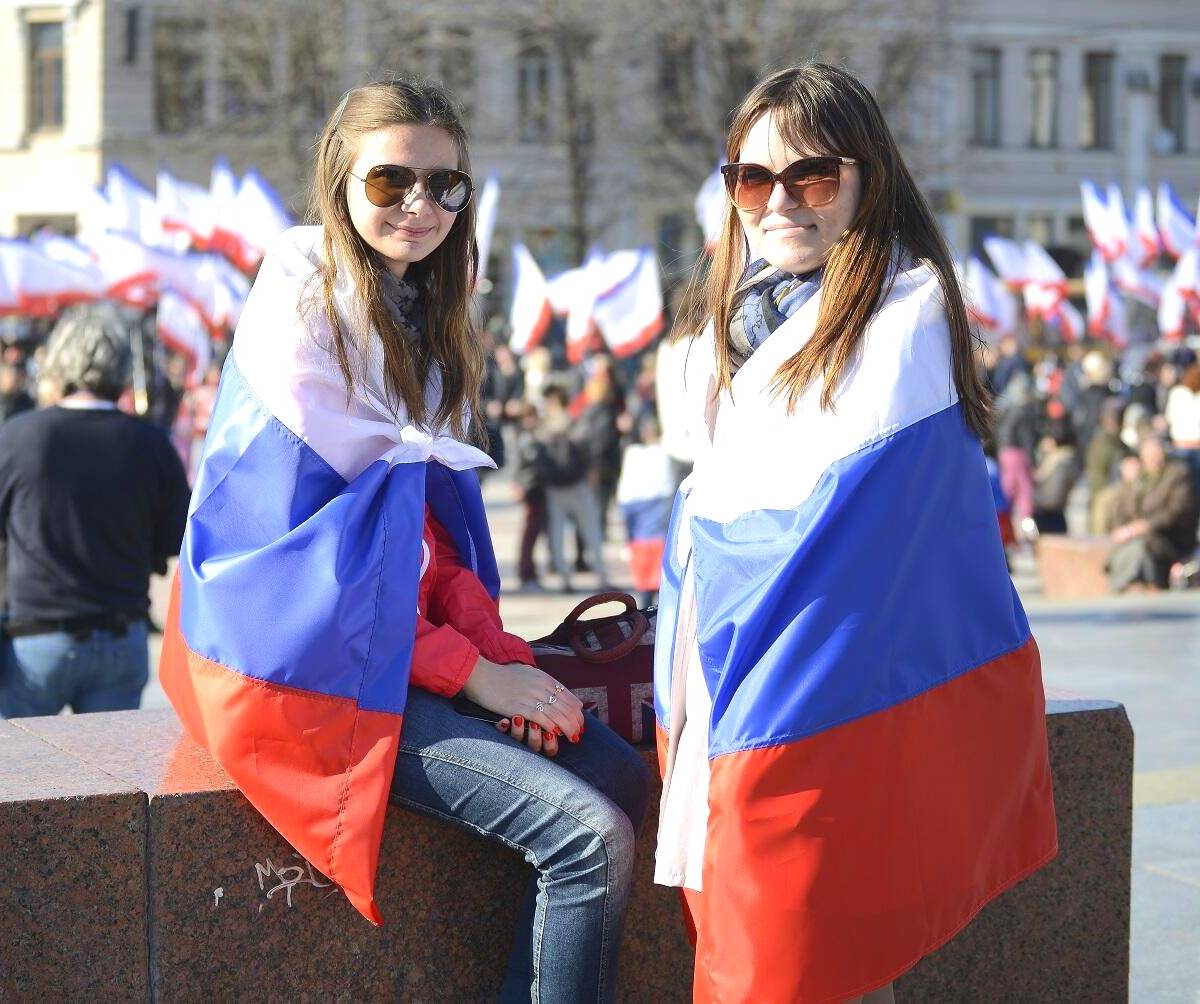 «Вы что, шутите?»: крымчане ответили, довольны ли они жизнью в России