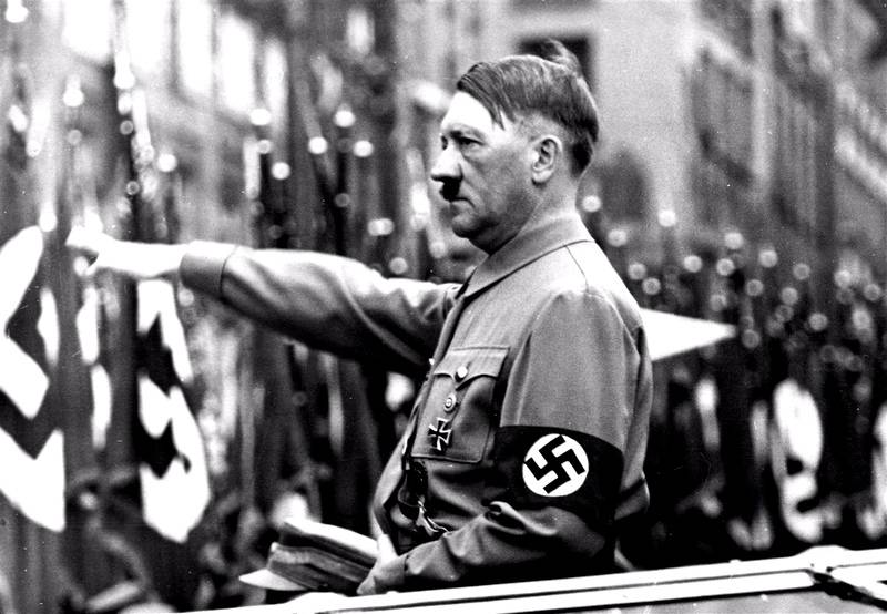 Почему Гитлер променял красную армию на нацизм