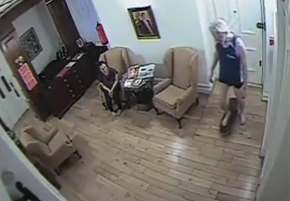Опубликовано видео жизни Ассанжа в посольстве Эквадора