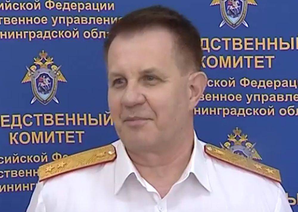 Спецоперация ФСБ: видеокамеры в цветочном горшке и галстуке генерала СКР