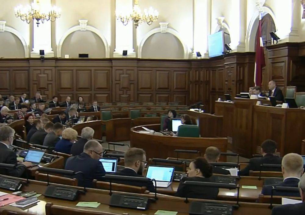 Приговор русским школам Латвии признан конституционным