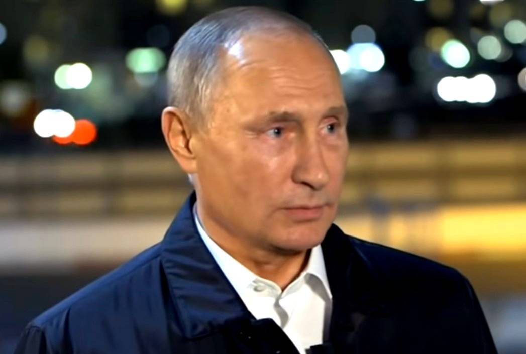 Путин поддержал выдачу россиянам украинских паспортов