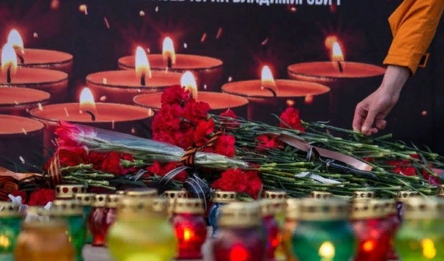 Жители ДНР почтили память погибших в Доме Профсоюзов одесситов