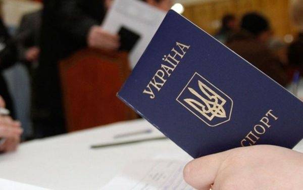 «Превосходство» украинского паспорта: Порошенко рассказал не всю правду