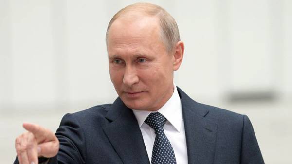 Путин поздравил народ Украины с Днем Победы Путин поздравил народ Украины с Днем Победы