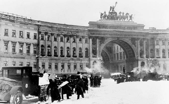 «Сталин подговорил Гитлера задушить Ленинград»