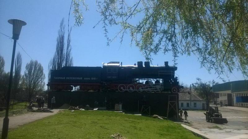 Зеленский готовится к войне на Донбассе Зеленский готовится к войне на Донбассе