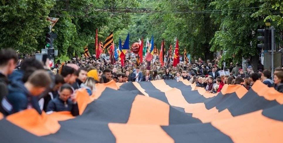 «Бессмертный полк 2019» в Молдавии: самый массовый за пределами РФ «Бессмертный полк 2019» в Молдавии: самый массовый за пределами РФ