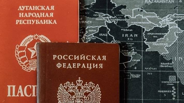 Почему ЕС не ввёл санкции против России за выдачу паспортов Донбассу? Почему ЕС не ввёл санкции против России за выдачу паспортов Донбассу?