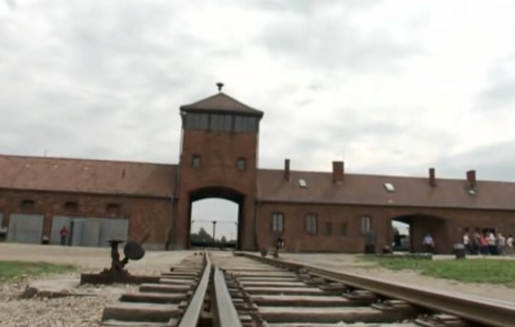 Польша не намерена платить за холокост