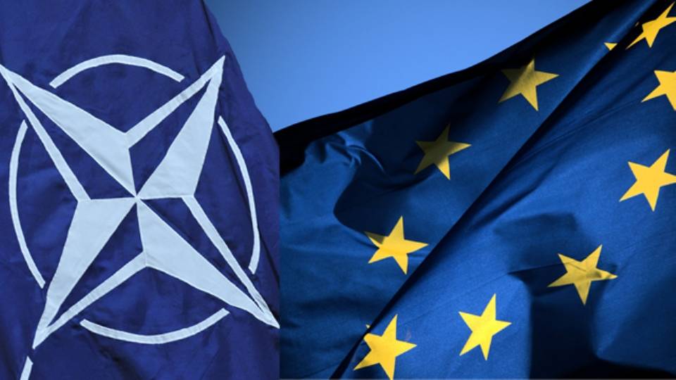 Разворот на Москву: в ЕС критикуют НАТО за напряженность в отношениях с РФ