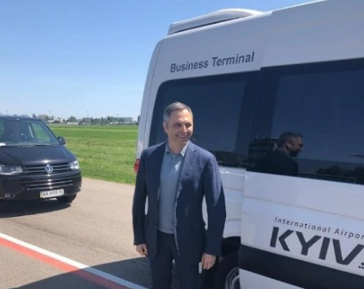 Бывший замглавы администрации Януковича Портнов вернулся на Украину Бывший замглавы администрации Януковича Портнов вернулся на Украину