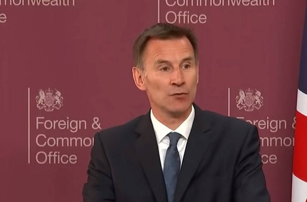 Глава МИД Великобритании призвал ответить на киберугрозы России
