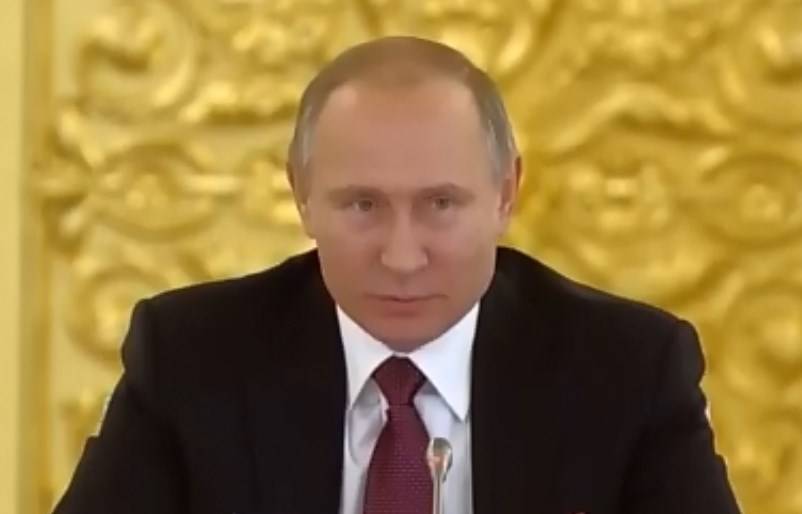 Рейтинг Путина обрушился до исторического минимума