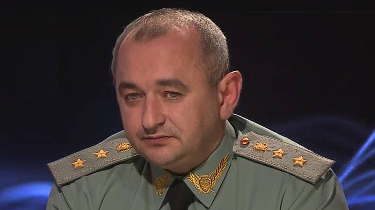 Анатолий Матиос созывает совещание об угрозе Венгрии