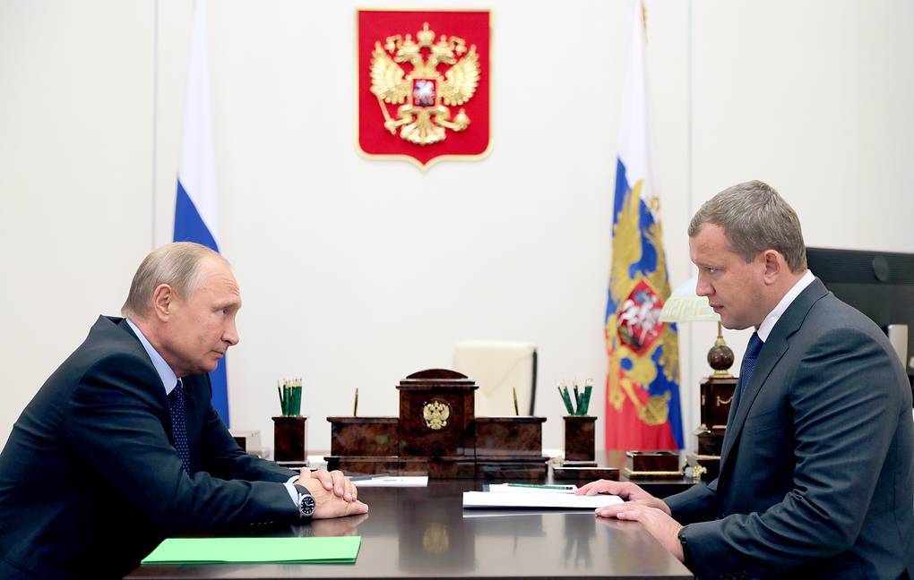 Путин принял отставку губернатора Астраханской области