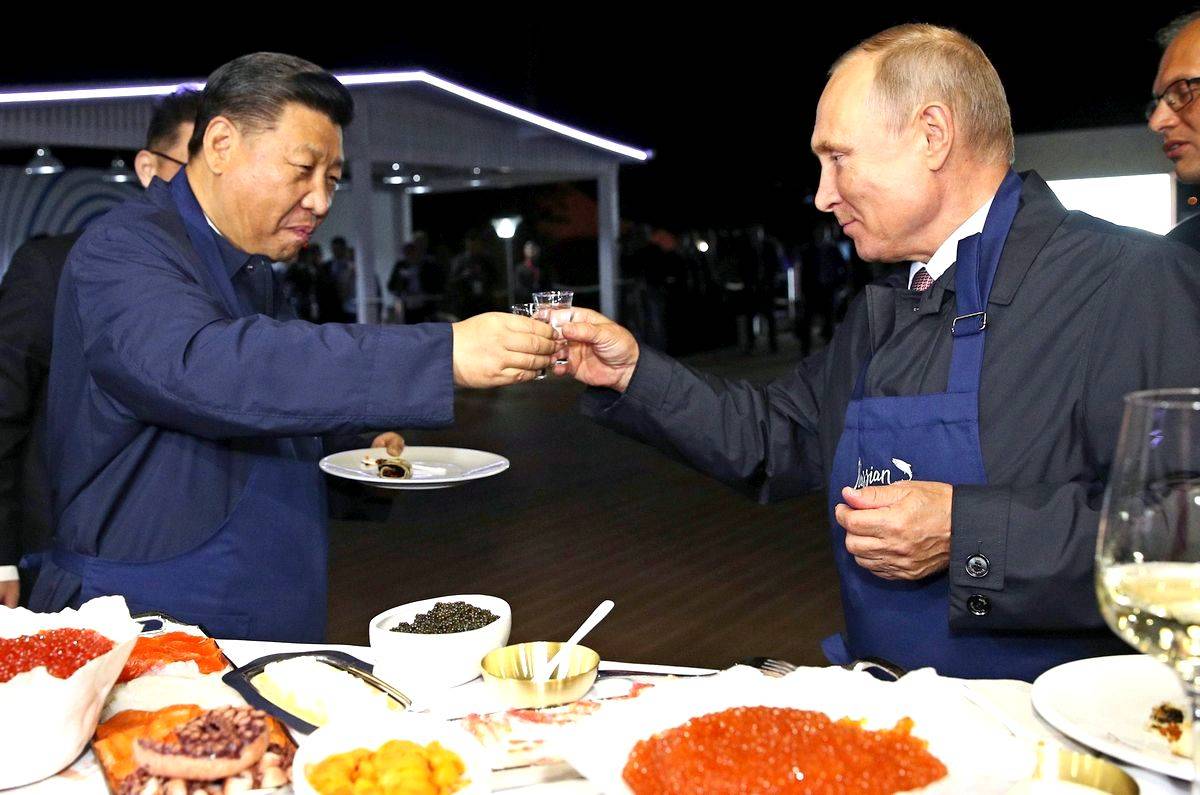 В шаге от союза: что означает визит Си Цзиньпина в Россию