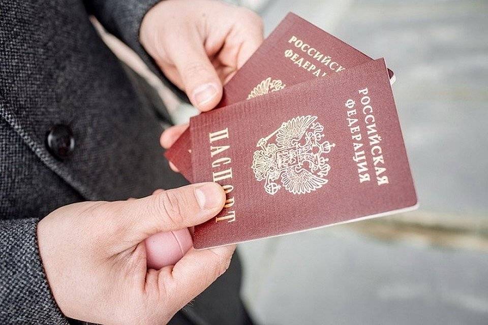 В Донецке готовятся к получению первых российских паспортов