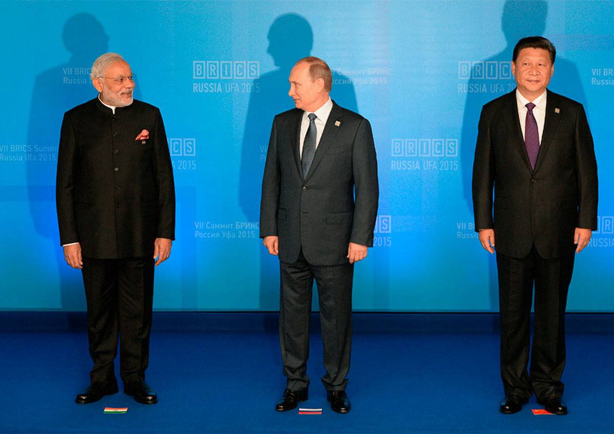 Россия избрала сторону Китая, Индия - в сомнениях