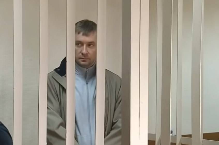 Начато оглашение приговора полковнику Захарченко